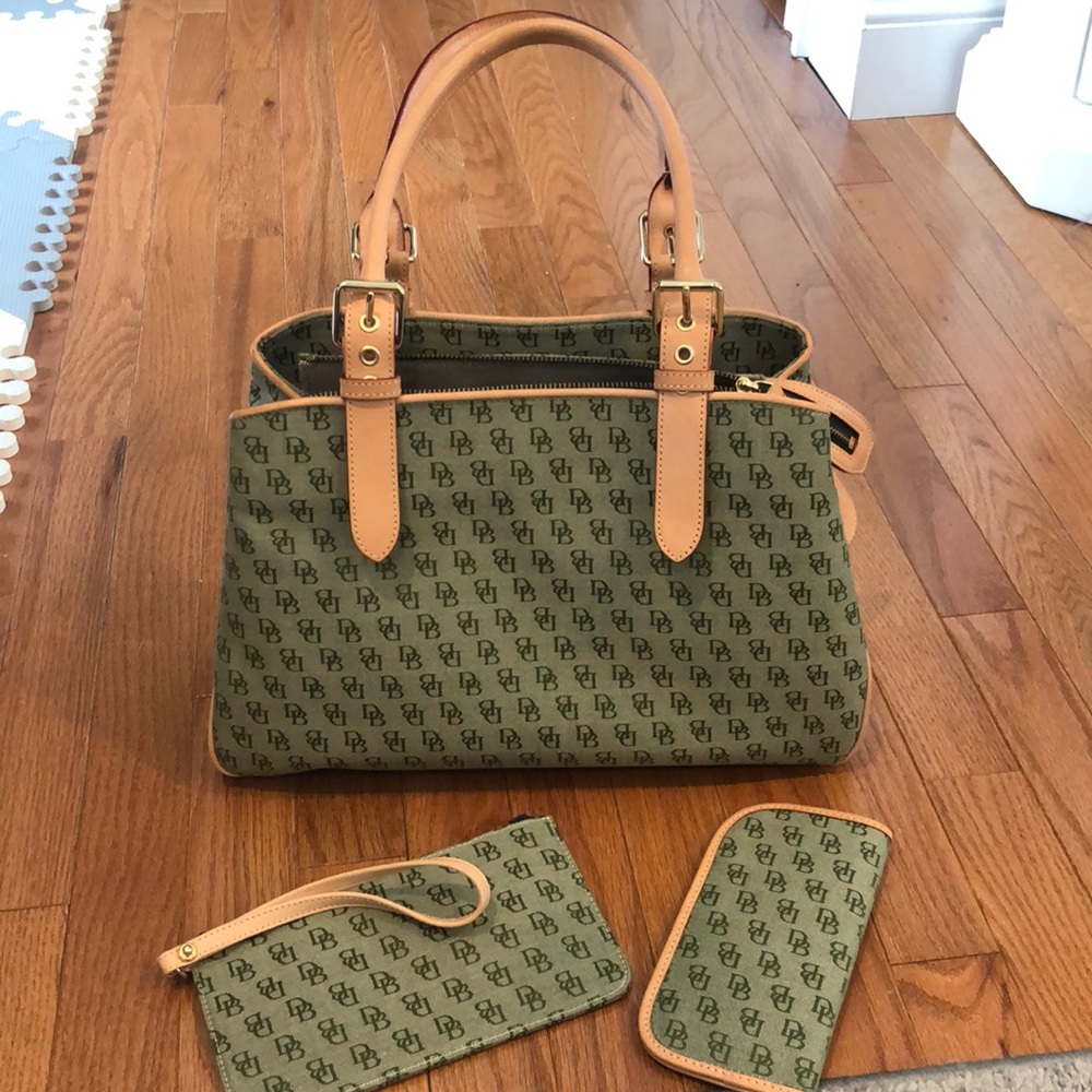 Dooney & Bourke signature tote and accessories